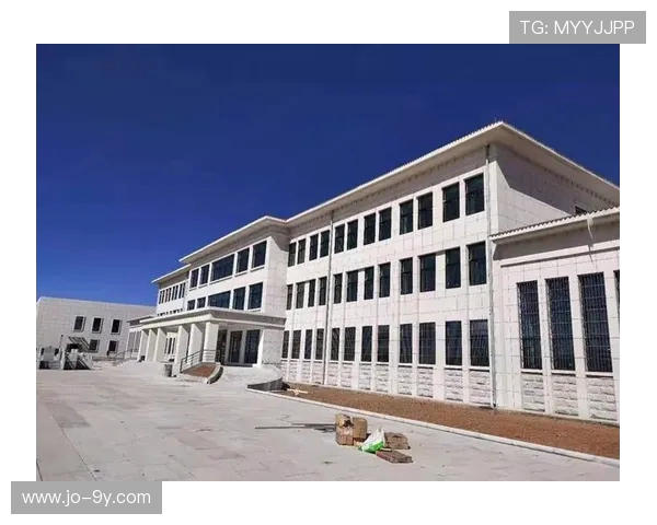 华鹏足球场：打造绿色环保与现代化设施融合的智慧体育新地标